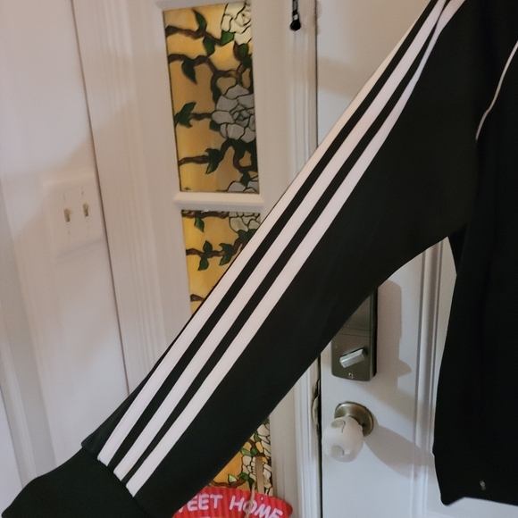 Adidas Jacket Gender Neutral NEW NEW Size Medium - Picture 3 of 4